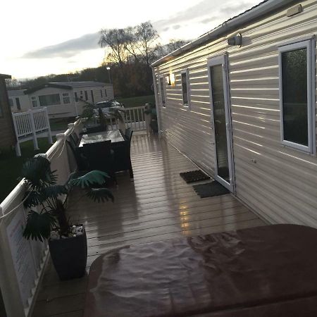3 Bedroom 8 Berth Standard Basic Caravans With Hot Tub,Mountain Bikes Tattershall Luaran gambar