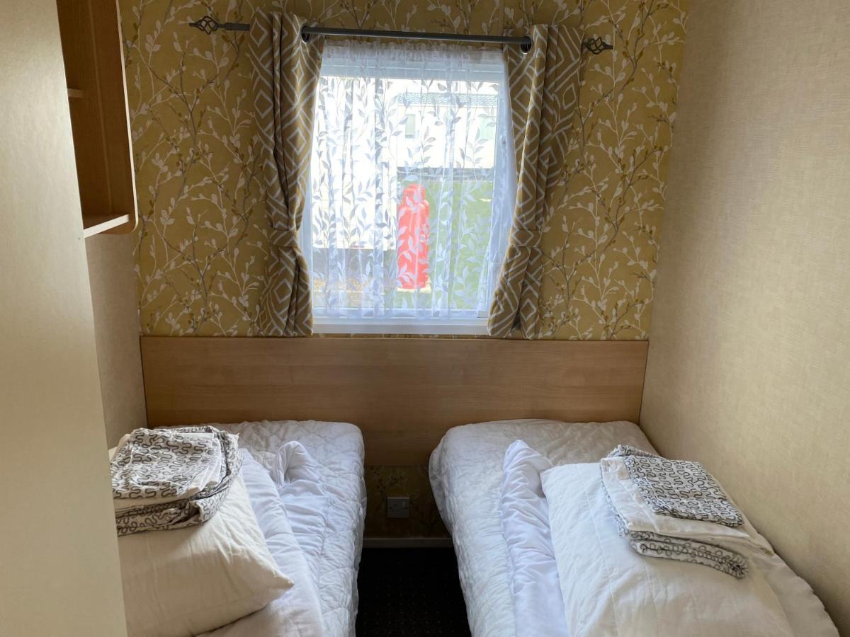 3 Bedroom 8 Berth Standard Basic Caravans With Hot Tub,Mountain Bikes Tattershall Luaran gambar